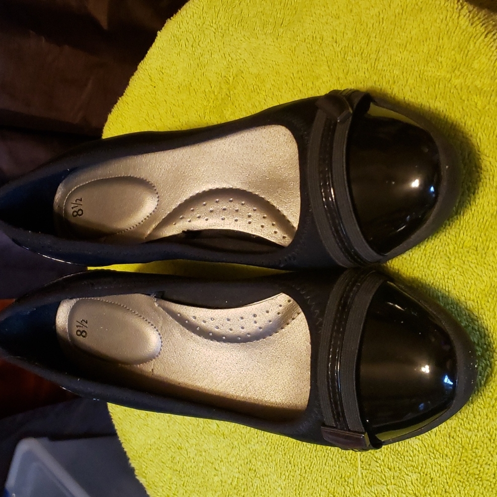 Time and Tru Dress Shoes